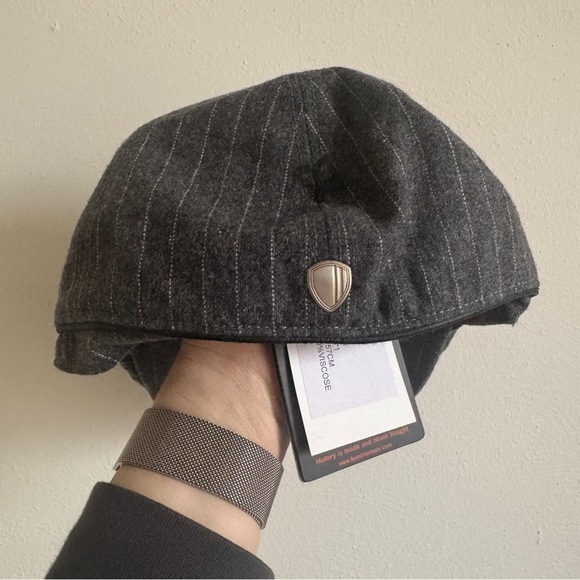 NEW Men’s Ben Sherman Wool Blend Driver Gatsby Cap Gray Pinstripe S/M - Picture 2 of 5